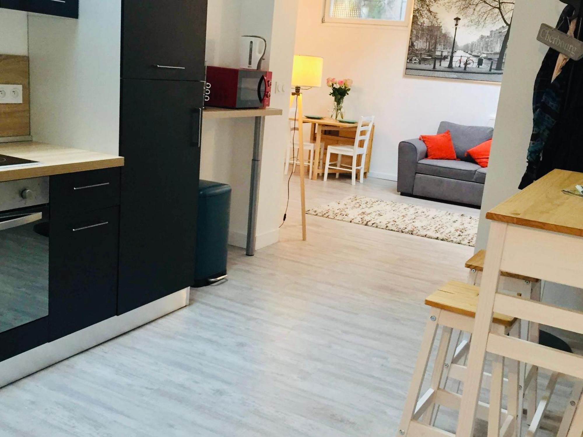 Chaleureux Et Spacieux Appartement De Centre-Ville - Lit King Size - Netflix 셰르부르 앙 코탱탕 외부 사진